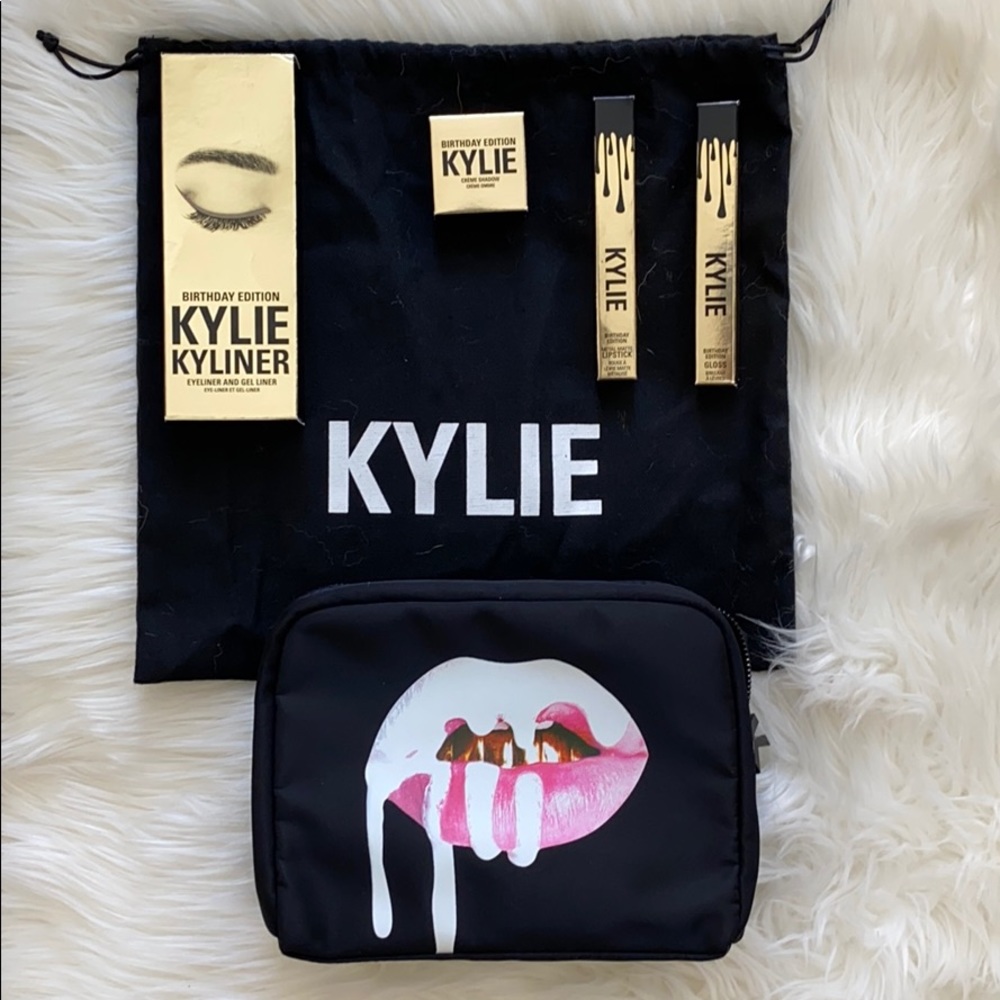 Kylie cosmetics bundle